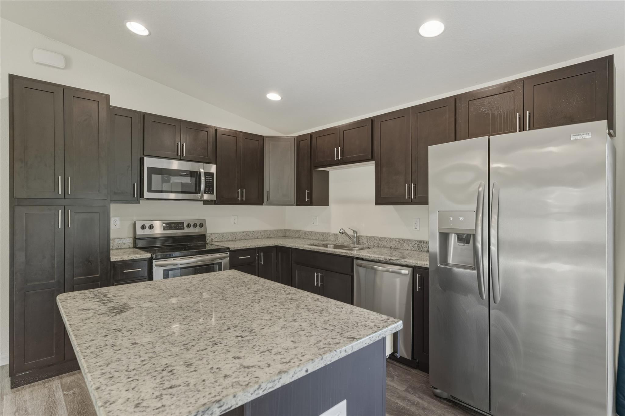 PORT LABELLE UNIT 9 - Residential