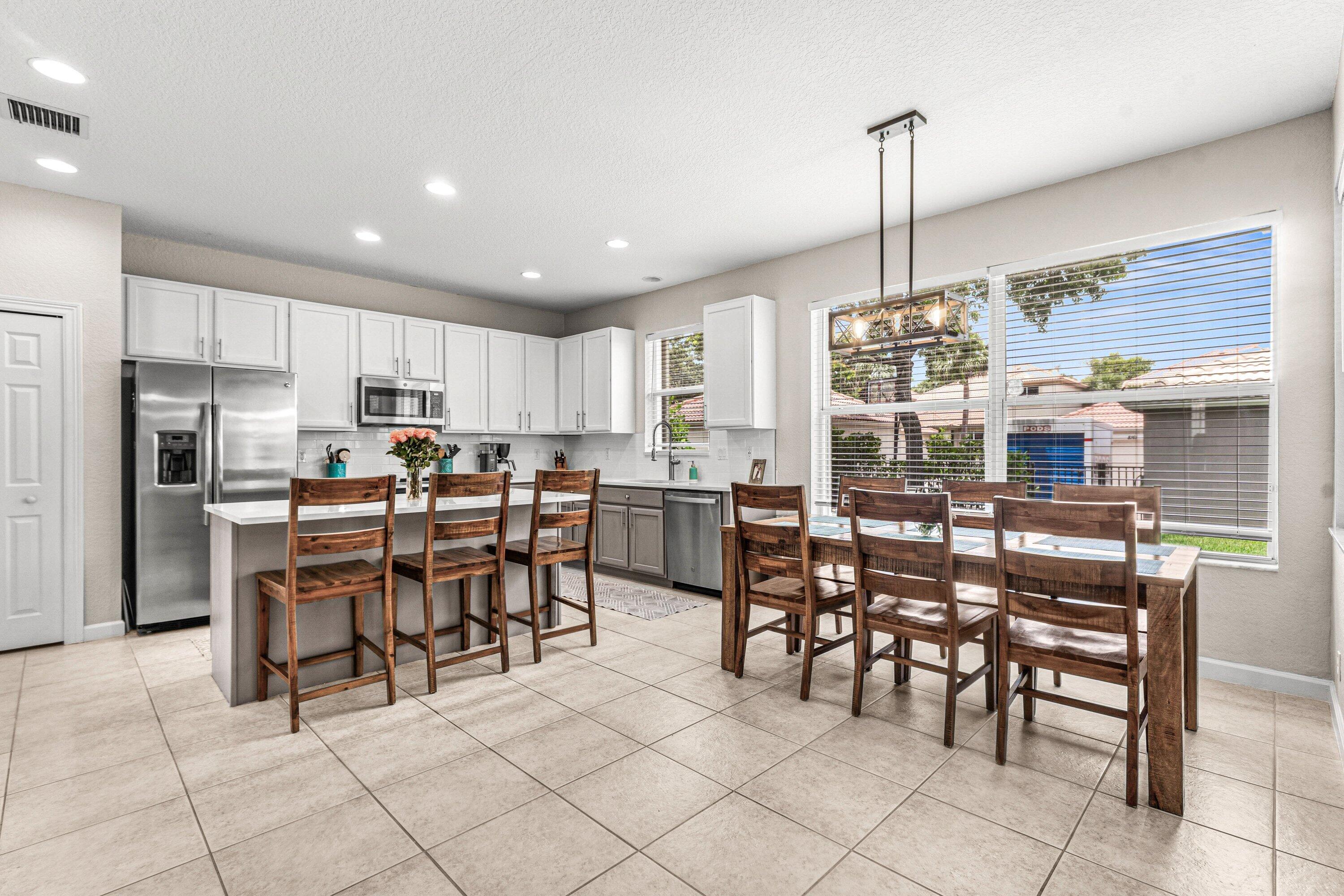 GABLES AT NORTHLAKE 1 - Residential