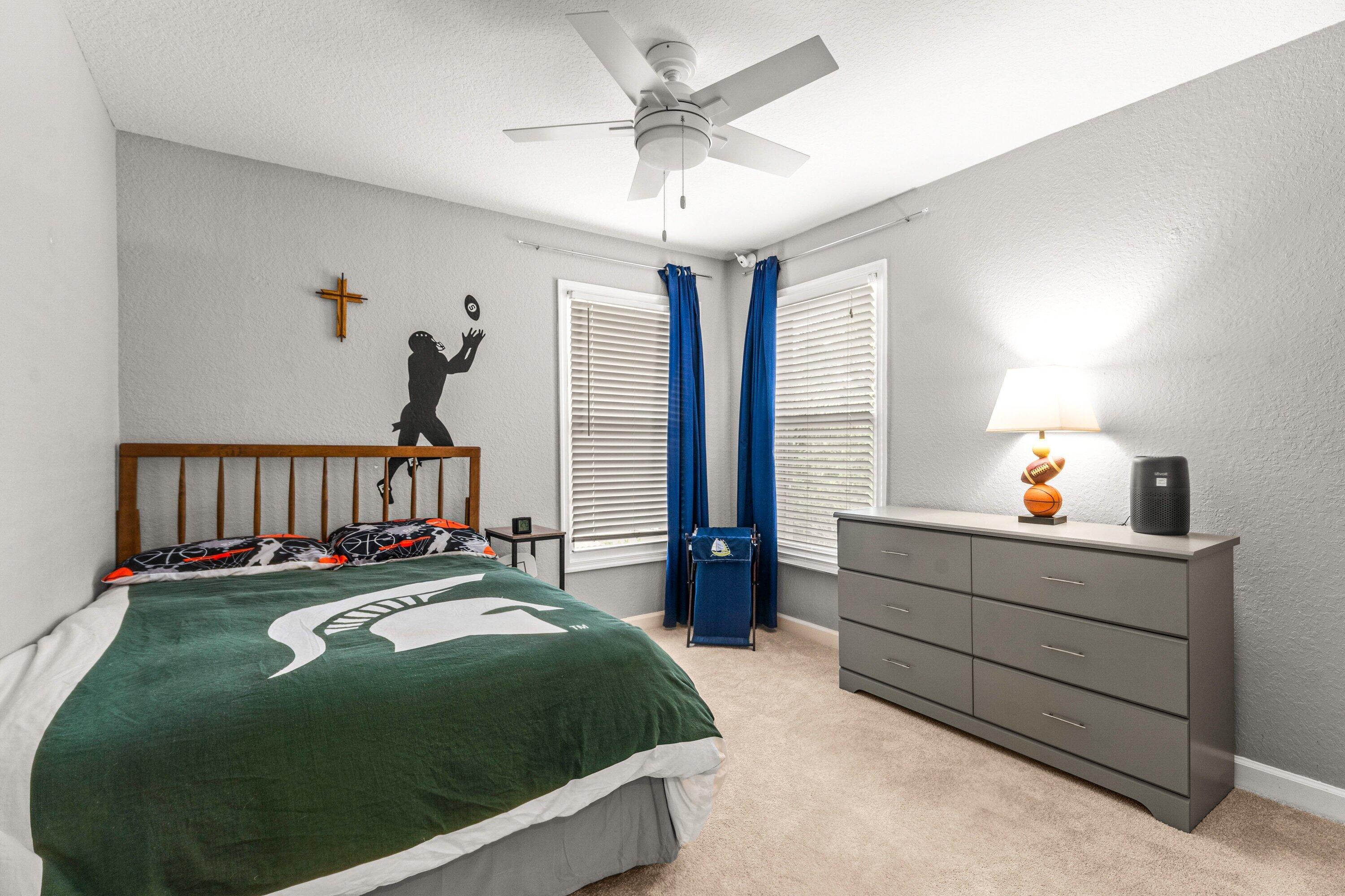 GABLES AT NORTHLAKE 1 - Residential