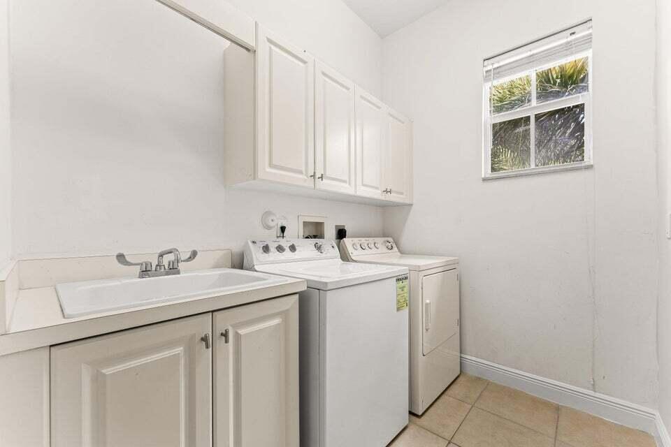 TUSCANY VILLAGE - Residential Lease