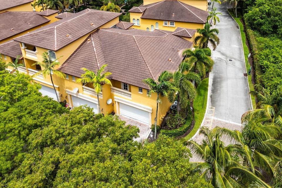 TUSCANY VILLAGE - Residential Lease