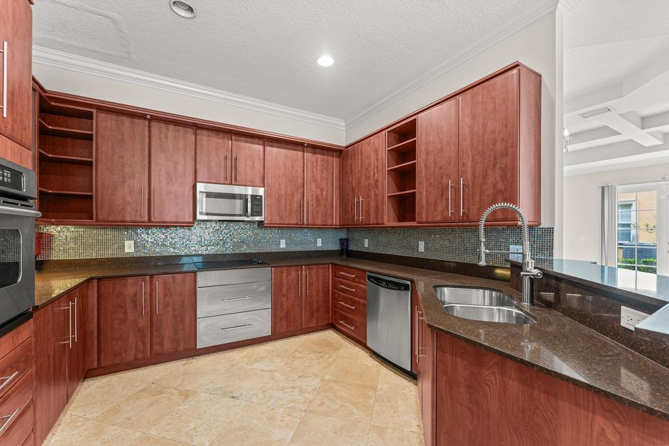 TUSCANY VILLAGE - Residential Lease