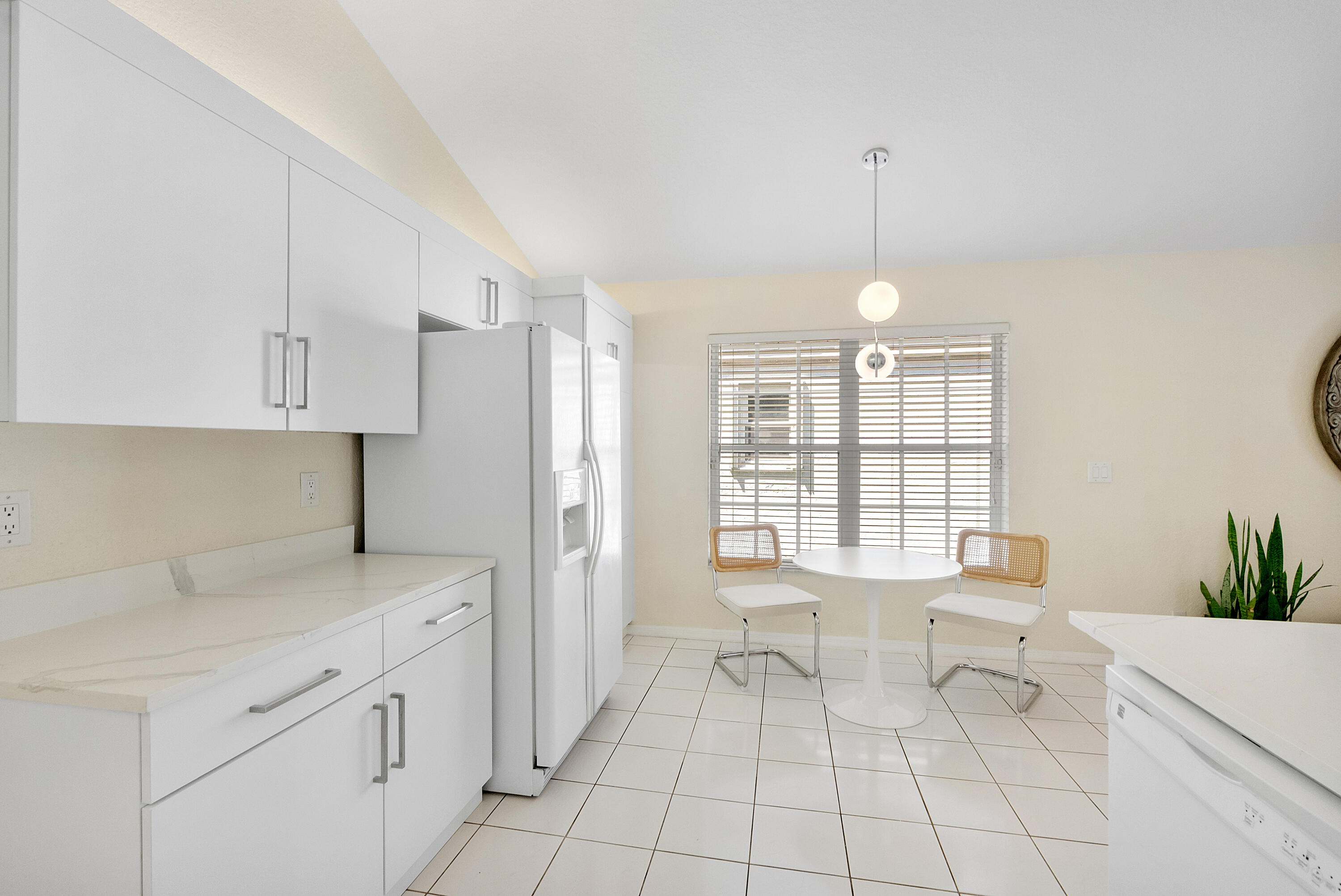 COUNTRY ISLES COVE - Residential