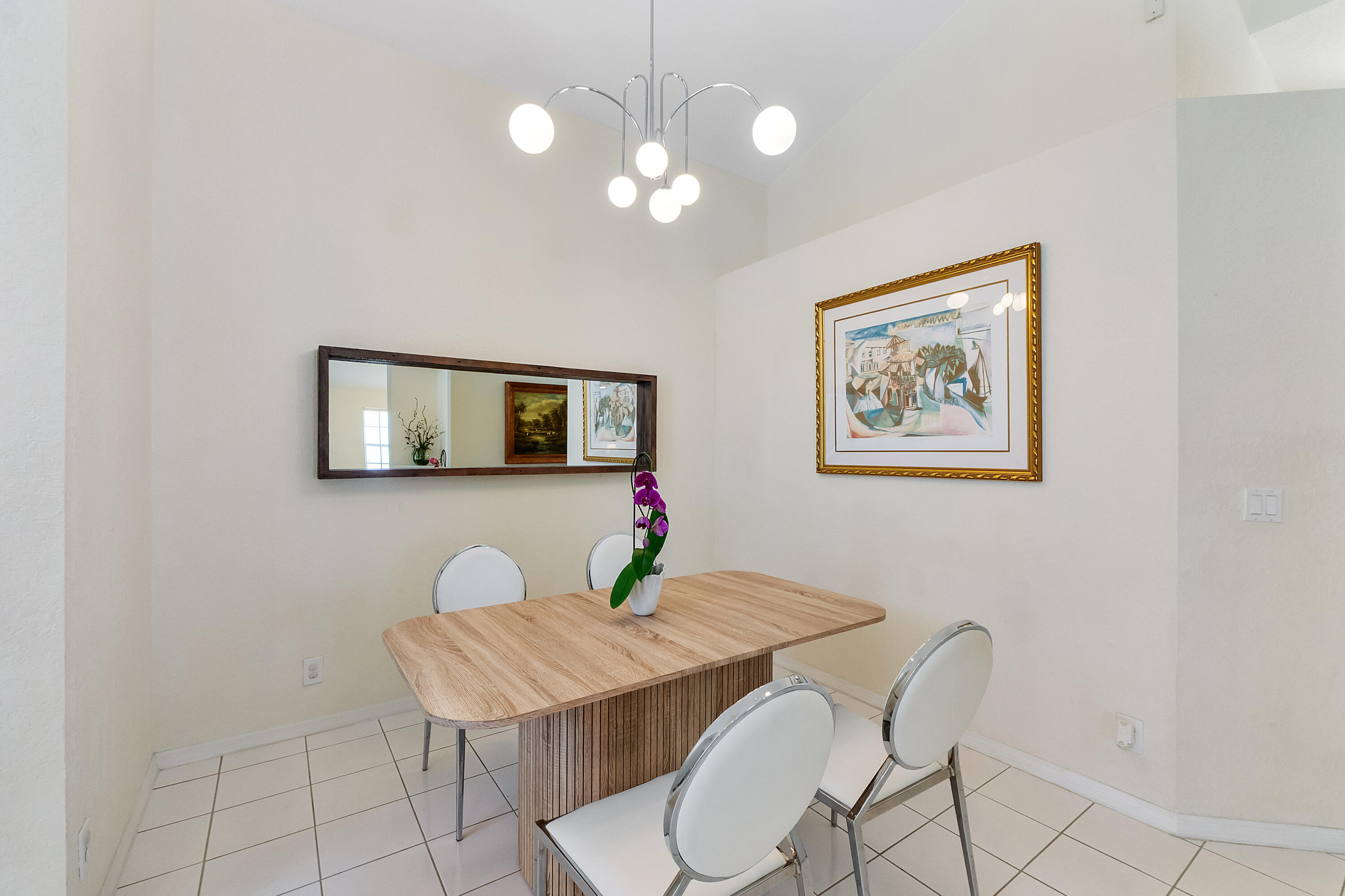 COUNTRY ISLES COVE - Residential