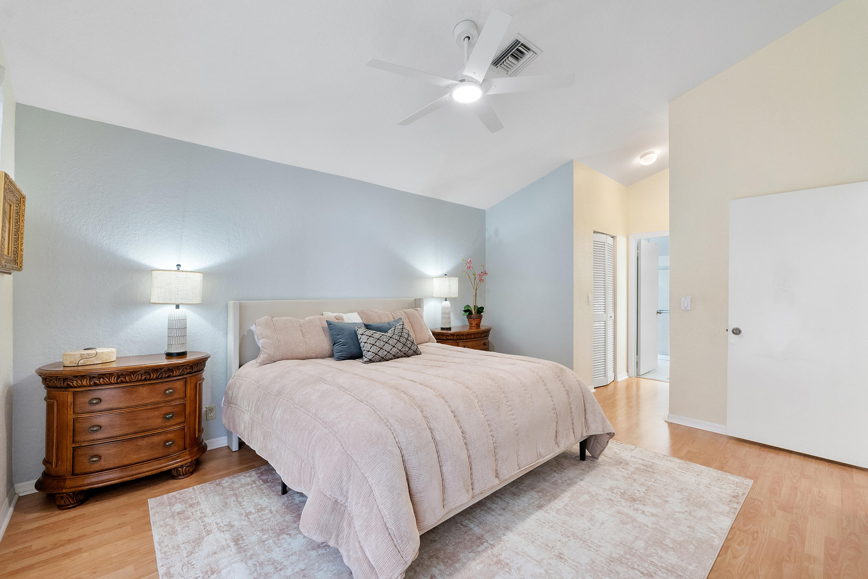COUNTRY ISLES COVE - Residential