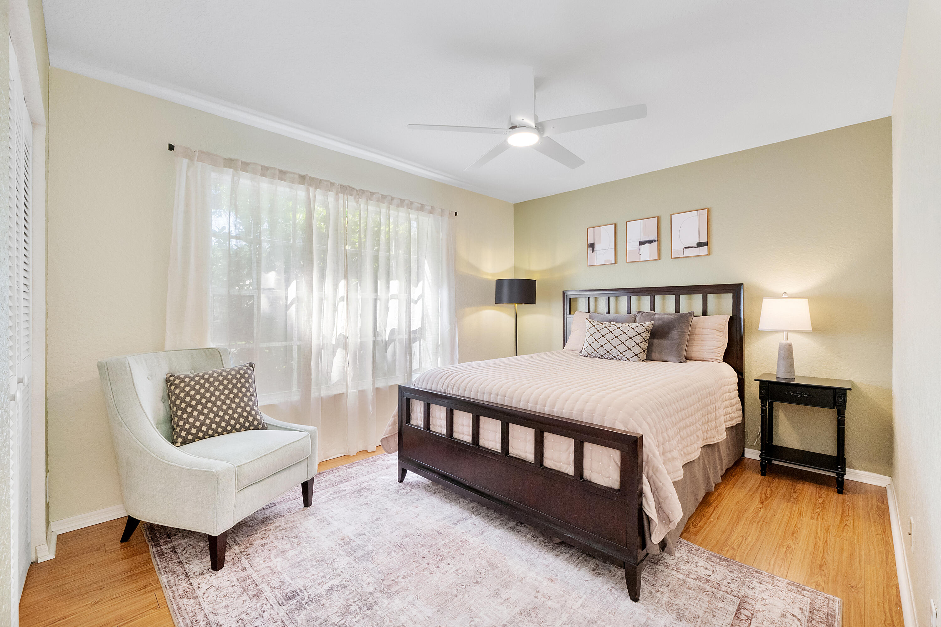 COUNTRY ISLES COVE - Residential