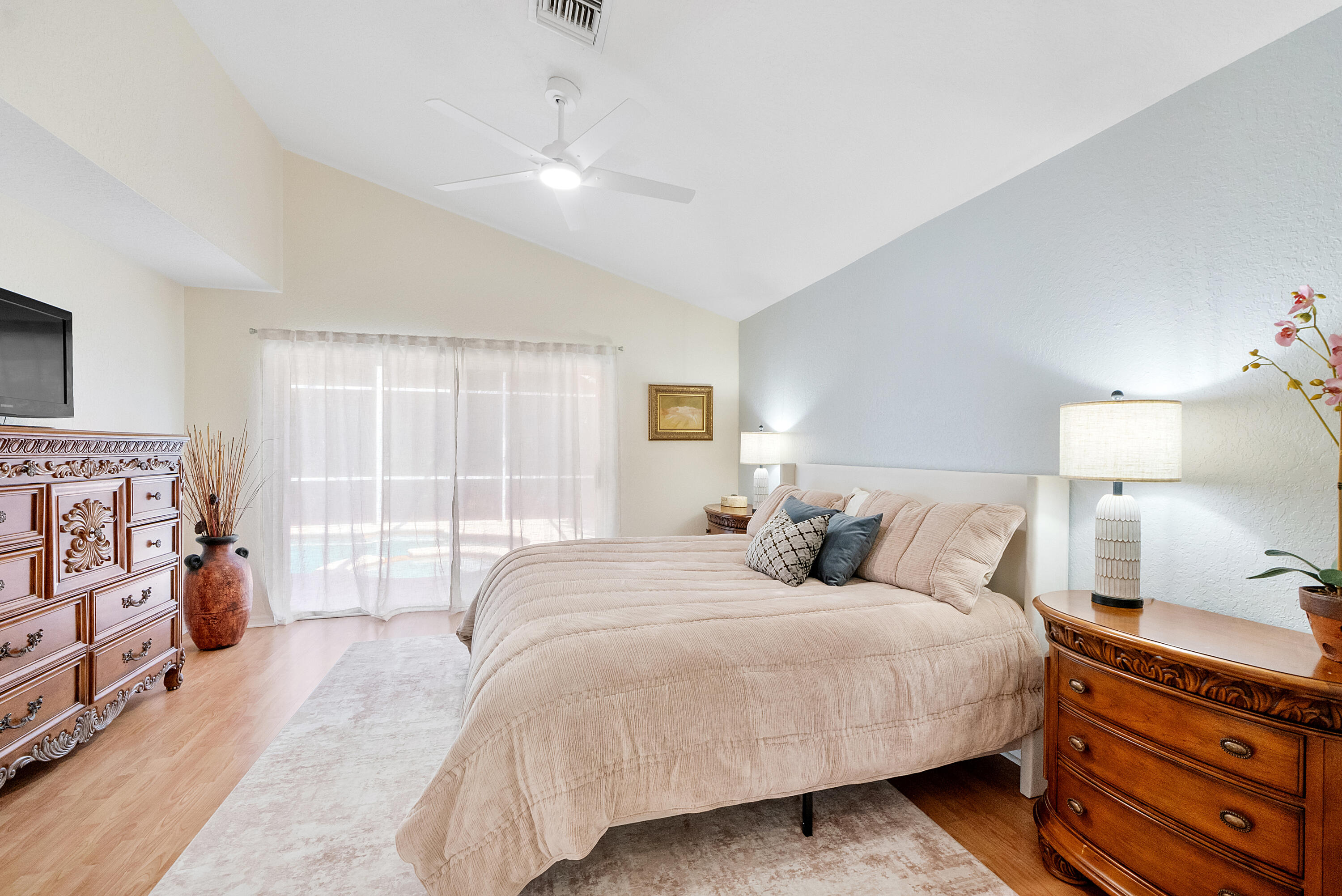 COUNTRY ISLES COVE - Residential