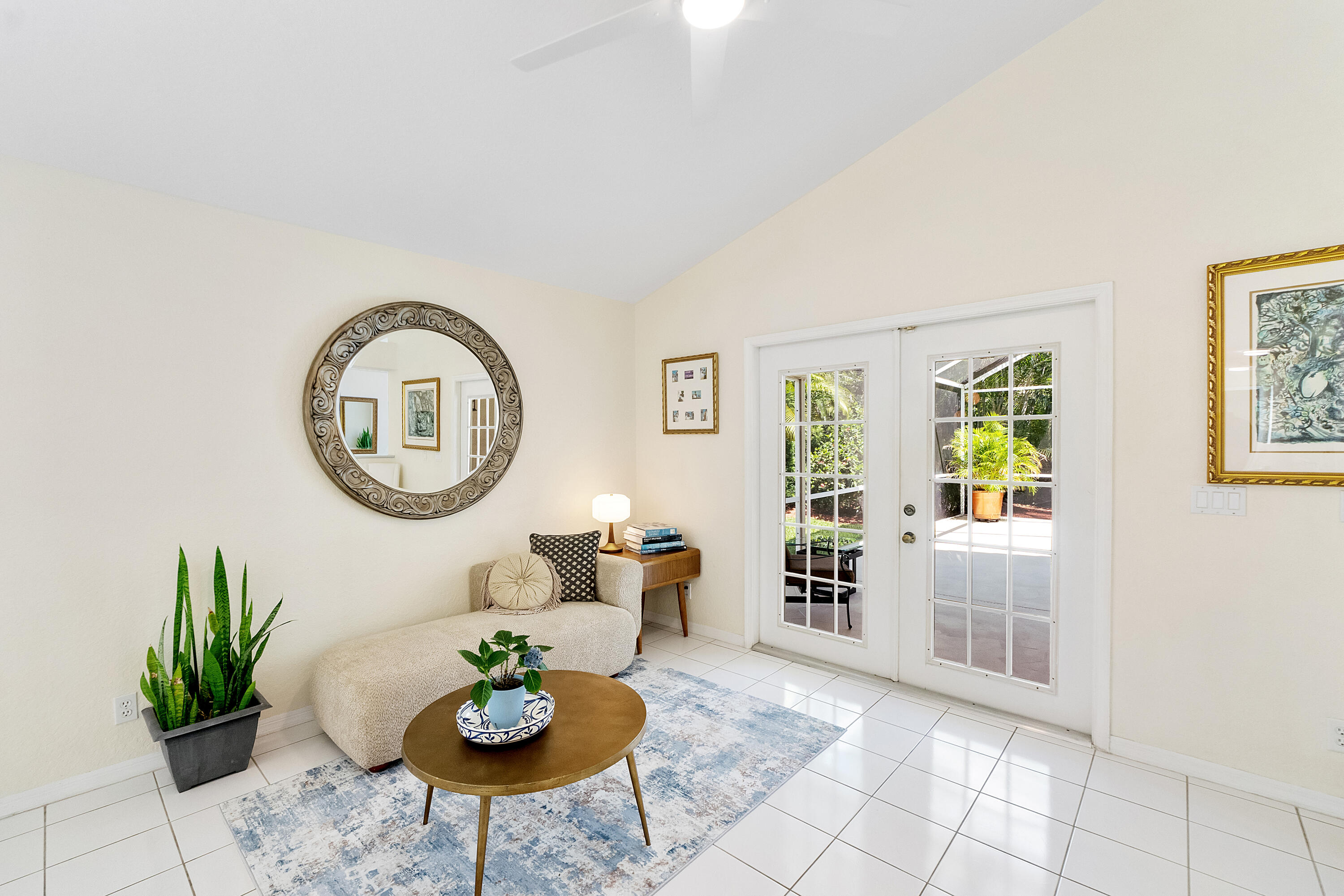 COUNTRY ISLES COVE - Residential