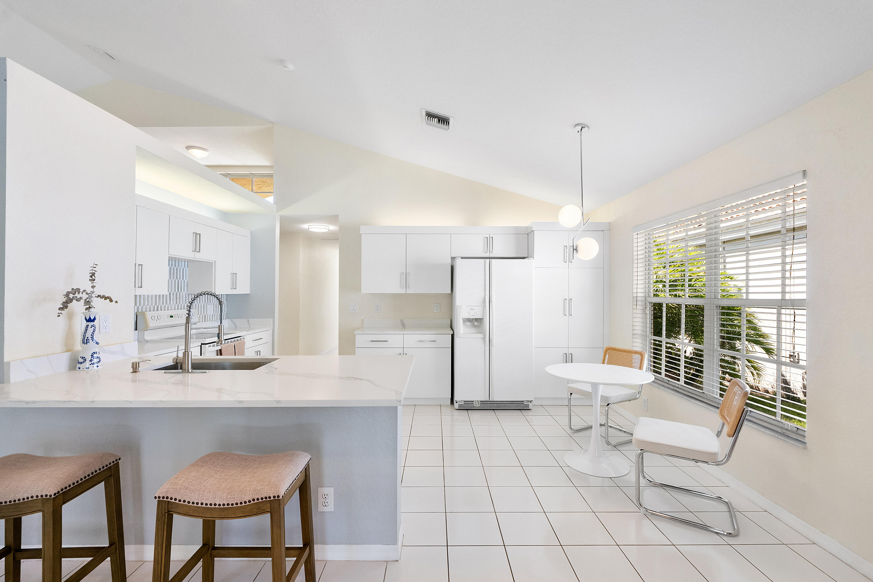 COUNTRY ISLES COVE - Residential