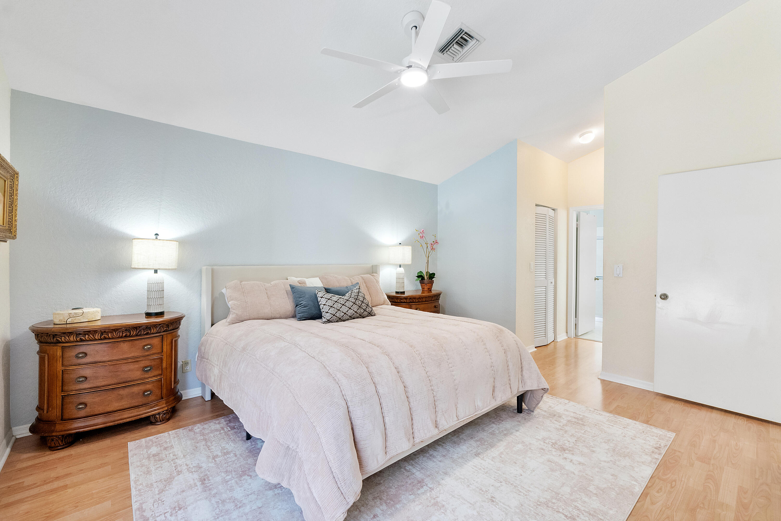 COUNTRY ISLES COVE - Residential