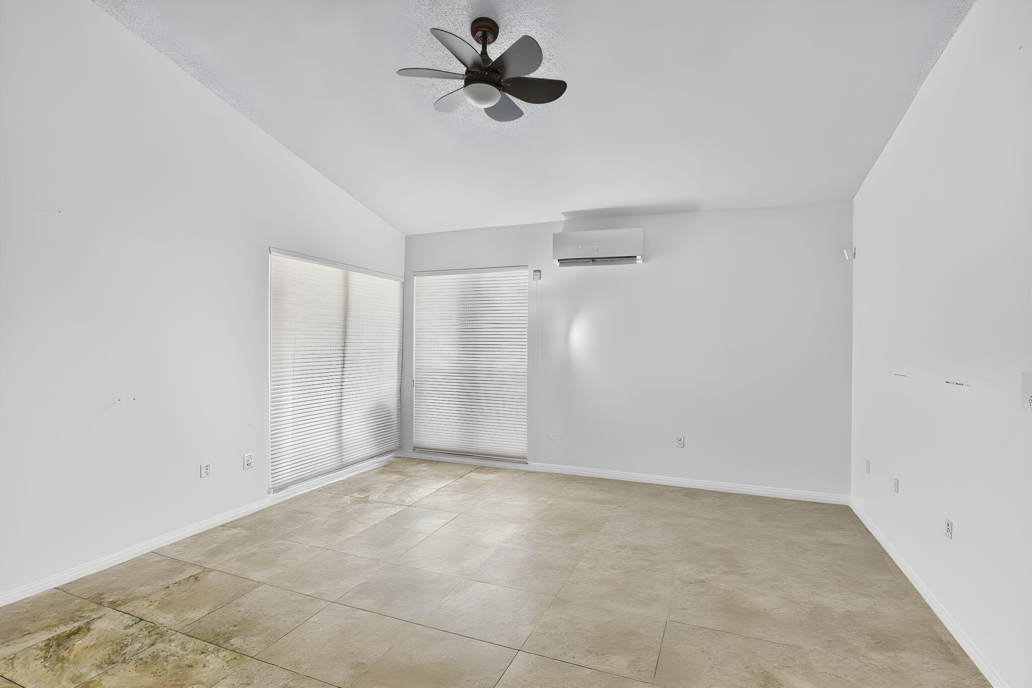 SOLIMAR AT BOCA DEL MAR PH 1 - Residential Lease