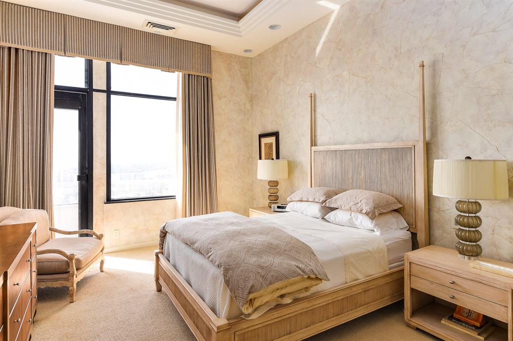 TRUMP PLAZA OF THE PALM BEACHES CONDO - Residential
