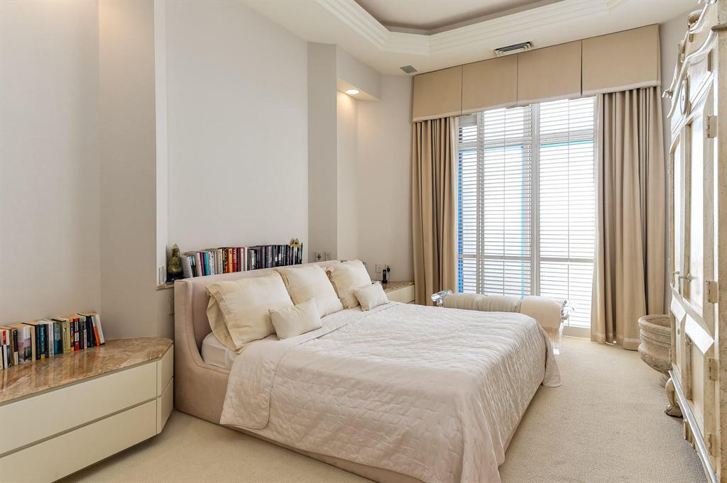TRUMP PLAZA OF THE PALM BEACHES CONDO - Residential