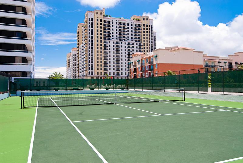 TRUMP PLAZA OF THE PALM BEACHES CONDO - Residential