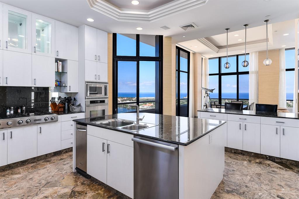 TRUMP PLAZA OF THE PALM BEACHES CONDO - Residential