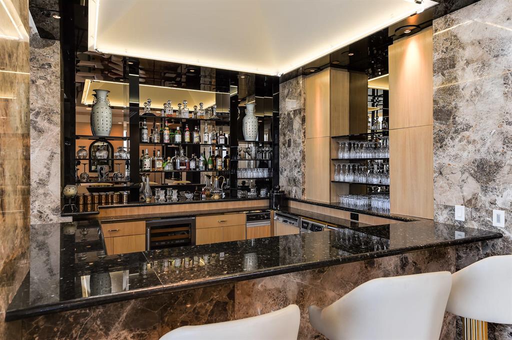 TRUMP PLAZA OF THE PALM BEACHES CONDO - Residential