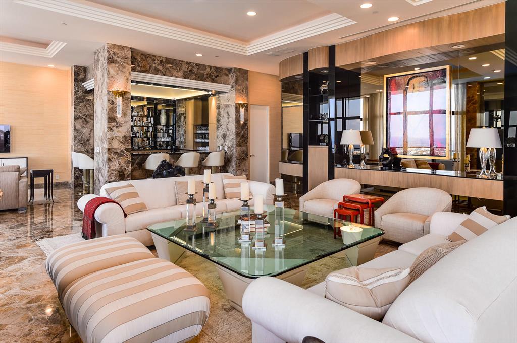 TRUMP PLAZA OF THE PALM BEACHES CONDO - Residential