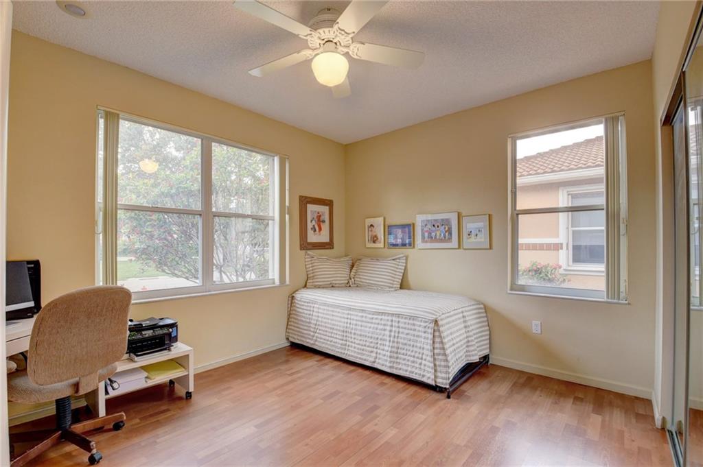 PALM ISLES - Residential