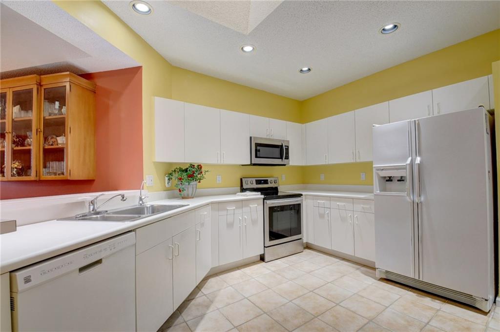 PALM ISLES - Residential
