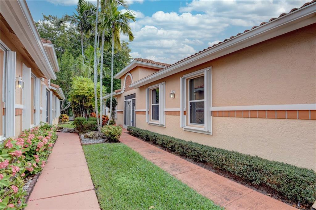 PALM ISLES - Residential