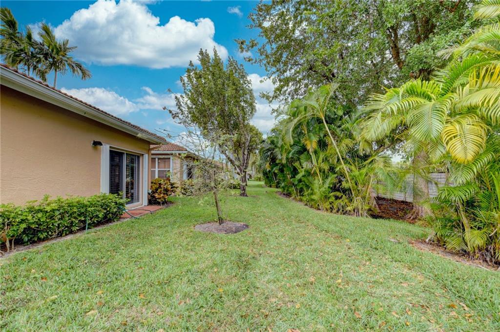 PALM ISLES - Residential