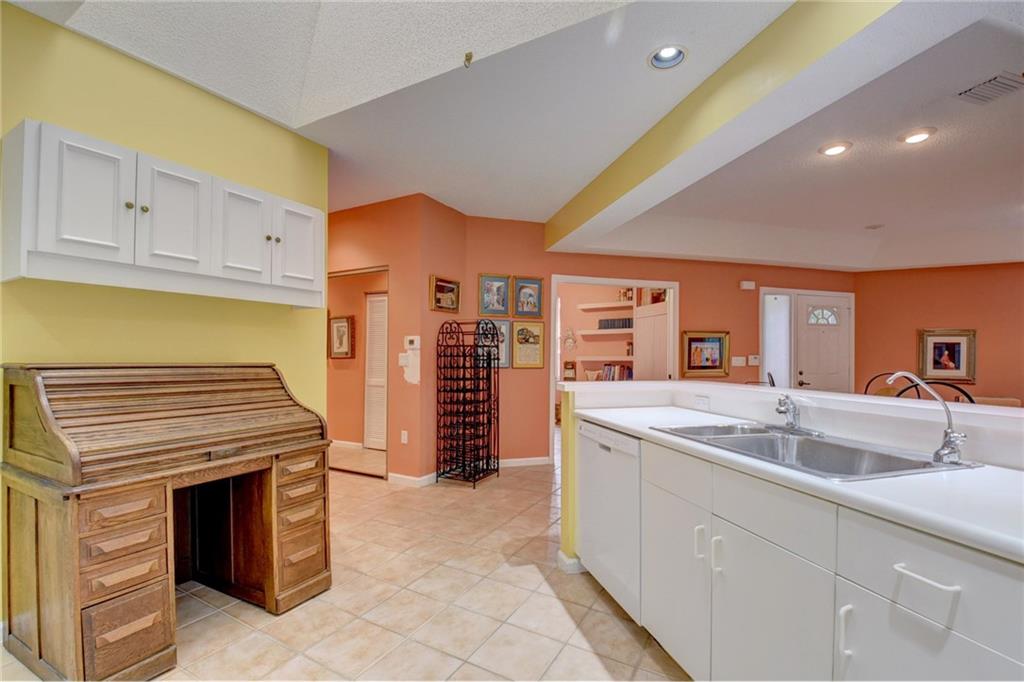 PALM ISLES - Residential