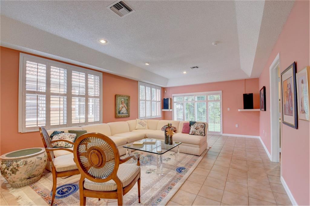 PALM ISLES - Residential