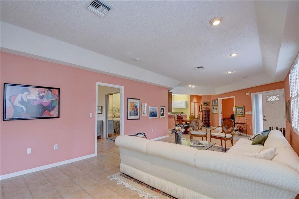 PALM ISLES - Residential