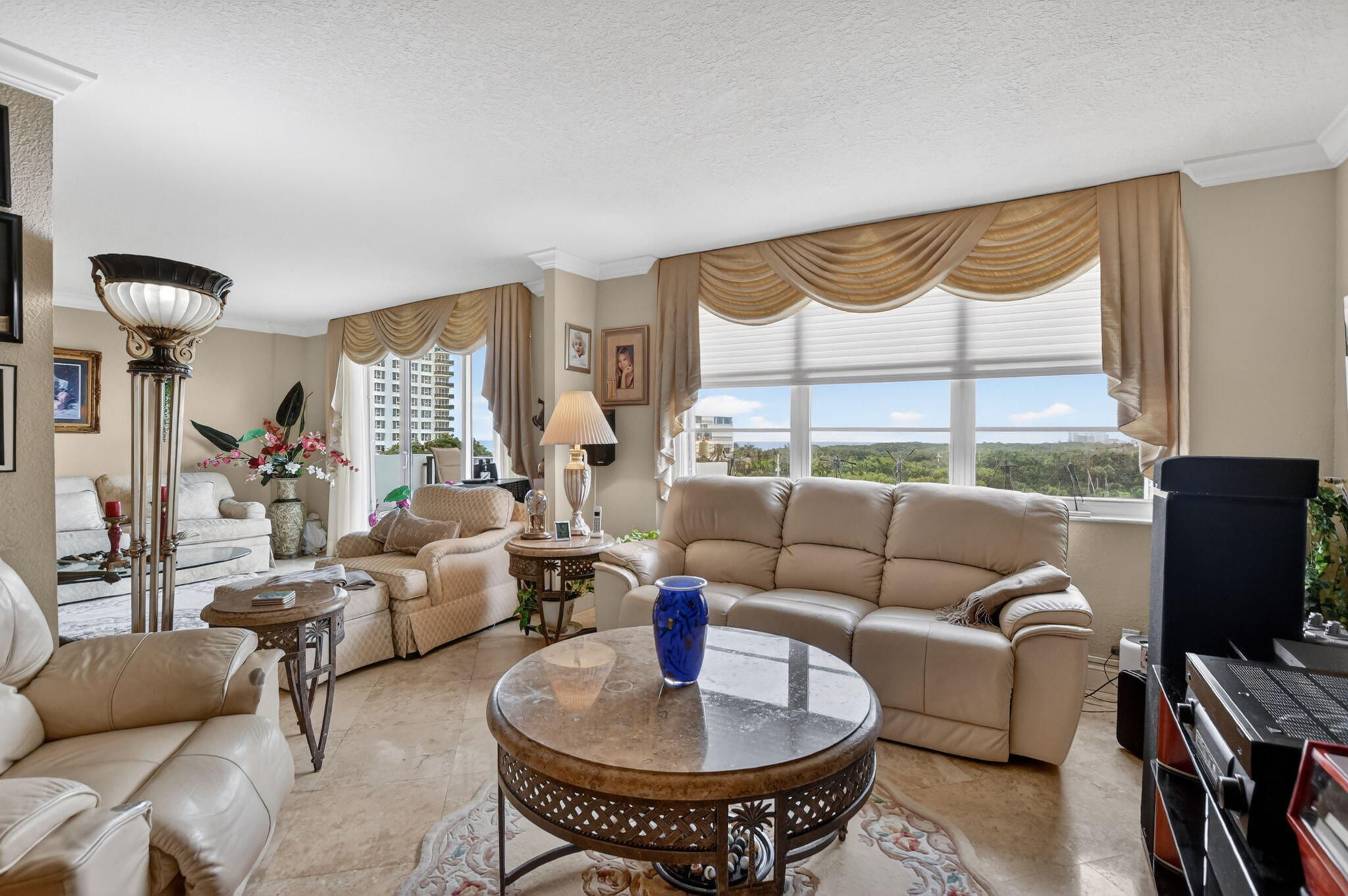 BOCA TOWERS CONDO PORTION - Residential