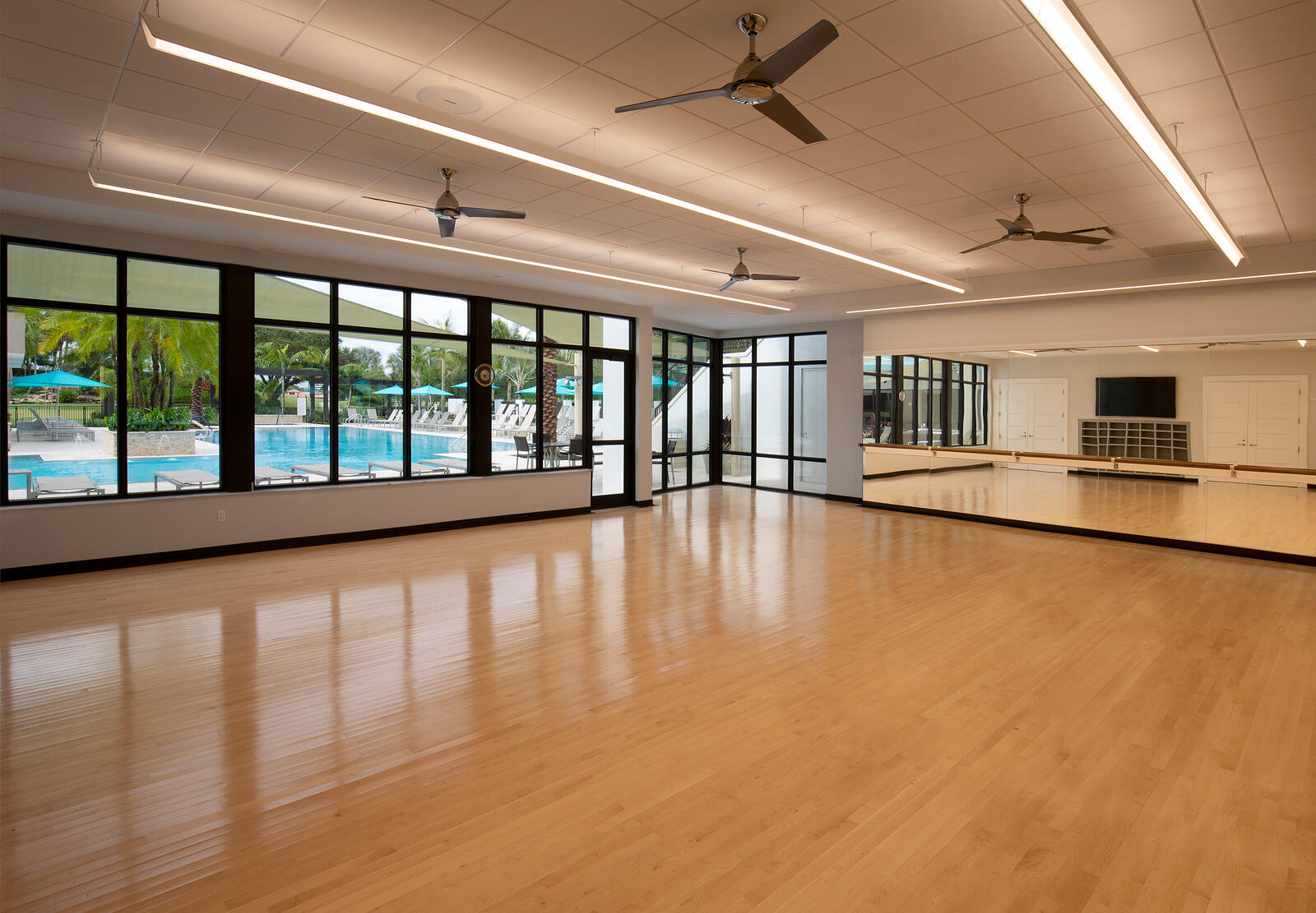 GLENEAGLES CONDO I - Residential