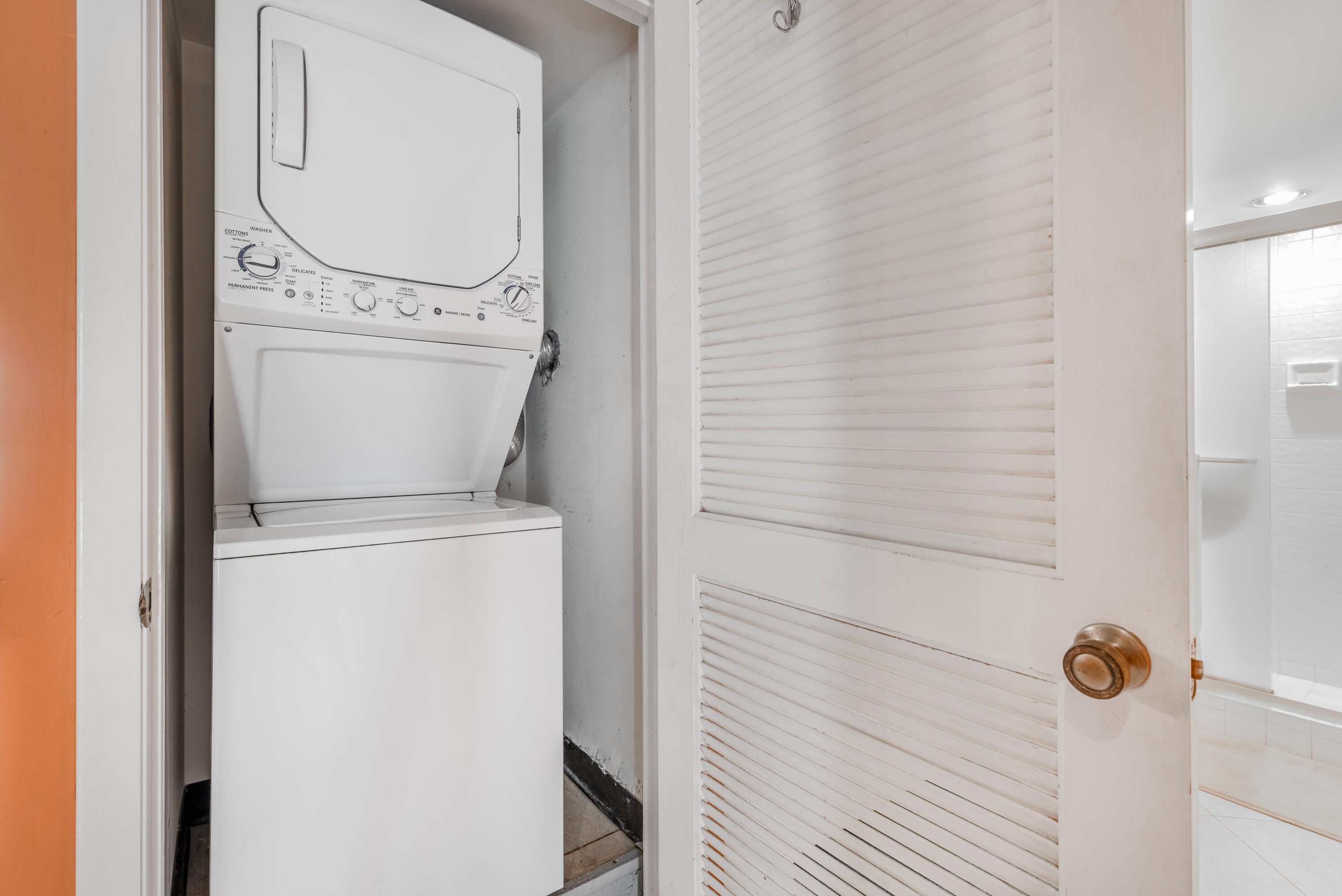 GLENEAGLES CONDO I - Residential