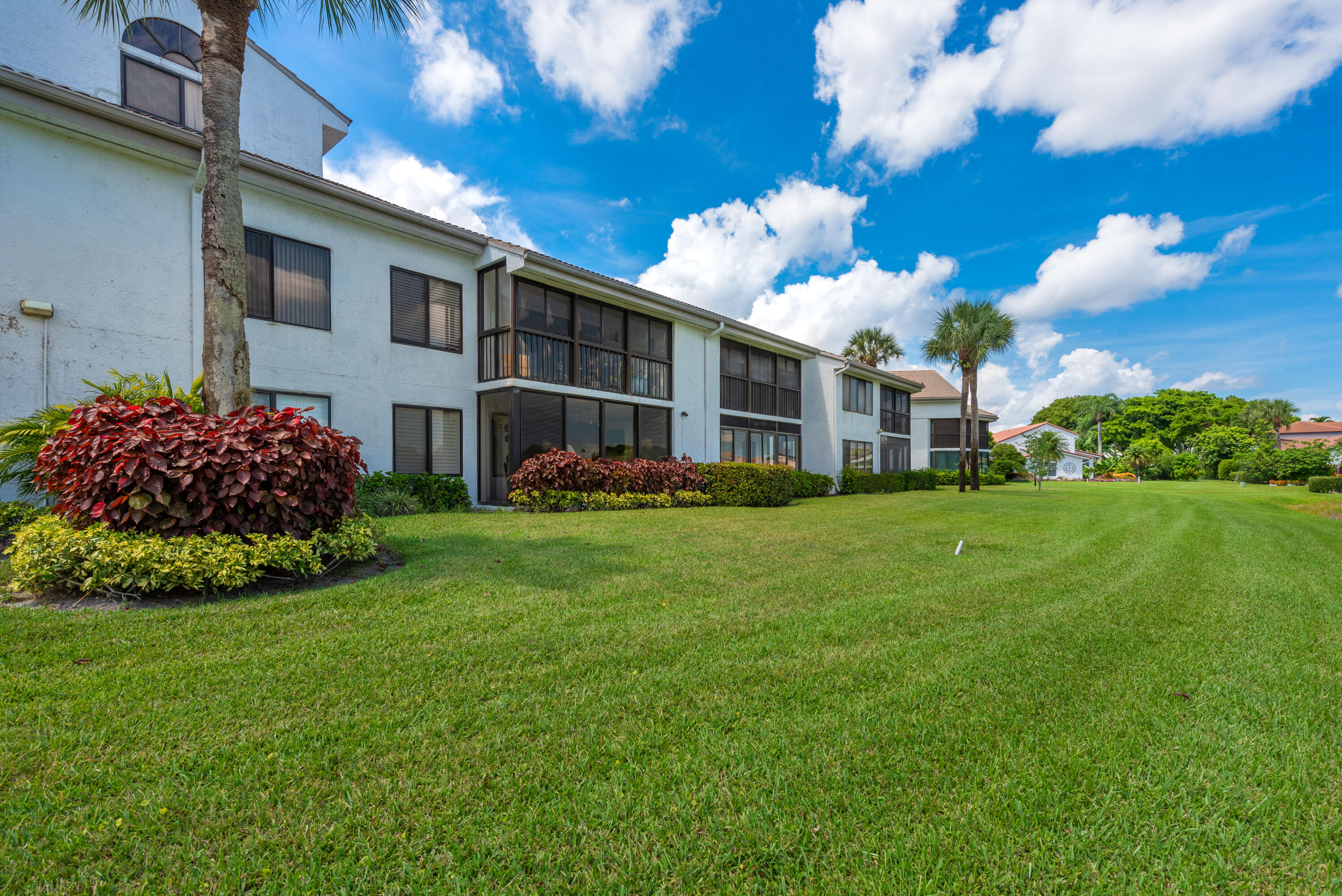 GLENEAGLES CONDO I - Residential