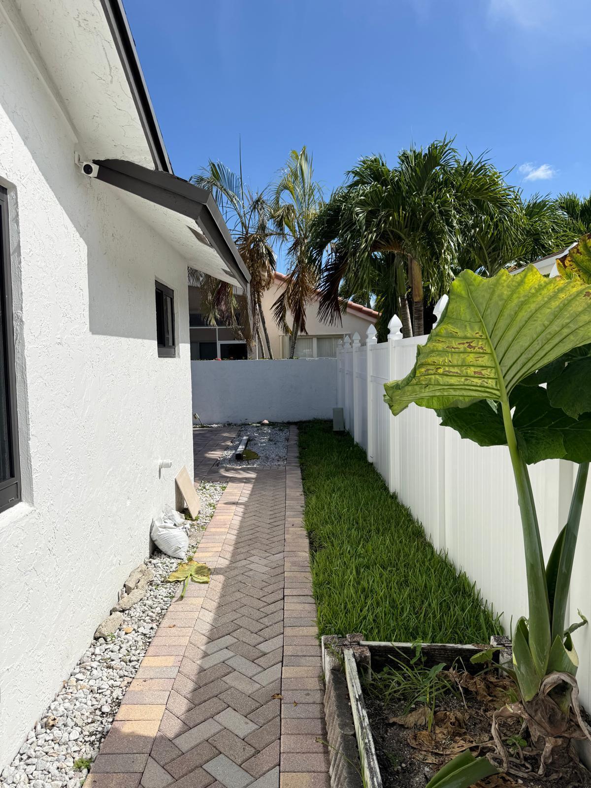 SANDALFOOT COVE SEC 9 - Residential