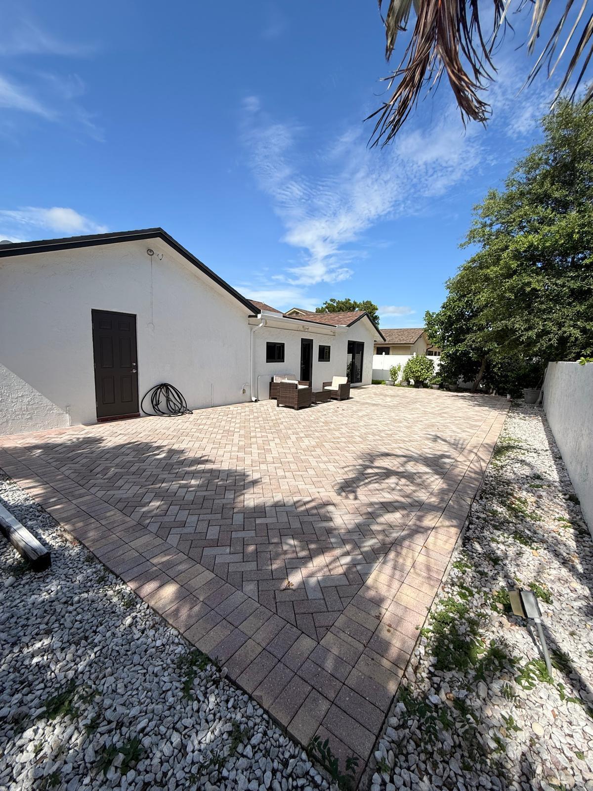 SANDALFOOT COVE SEC 9 - Residential
