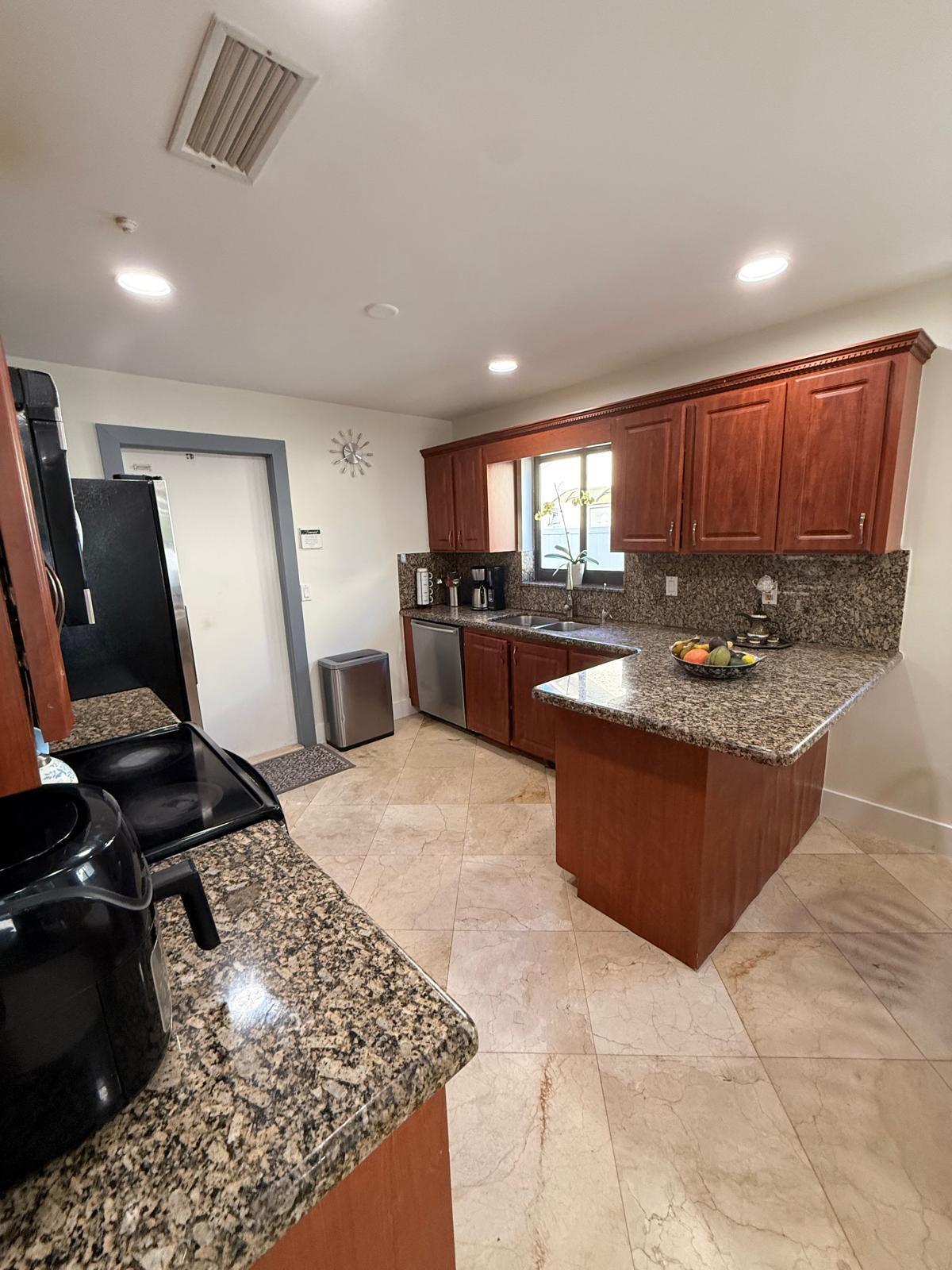 SANDALFOOT COVE SEC 9 - Residential