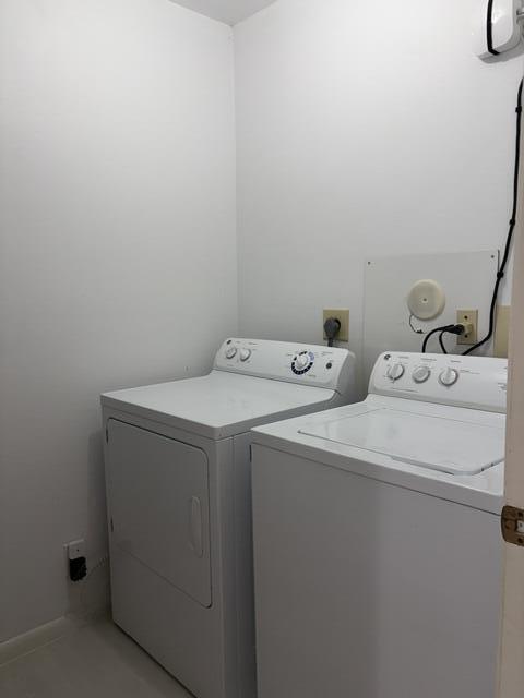 WHISPER WALK CONDOS - Residential Lease