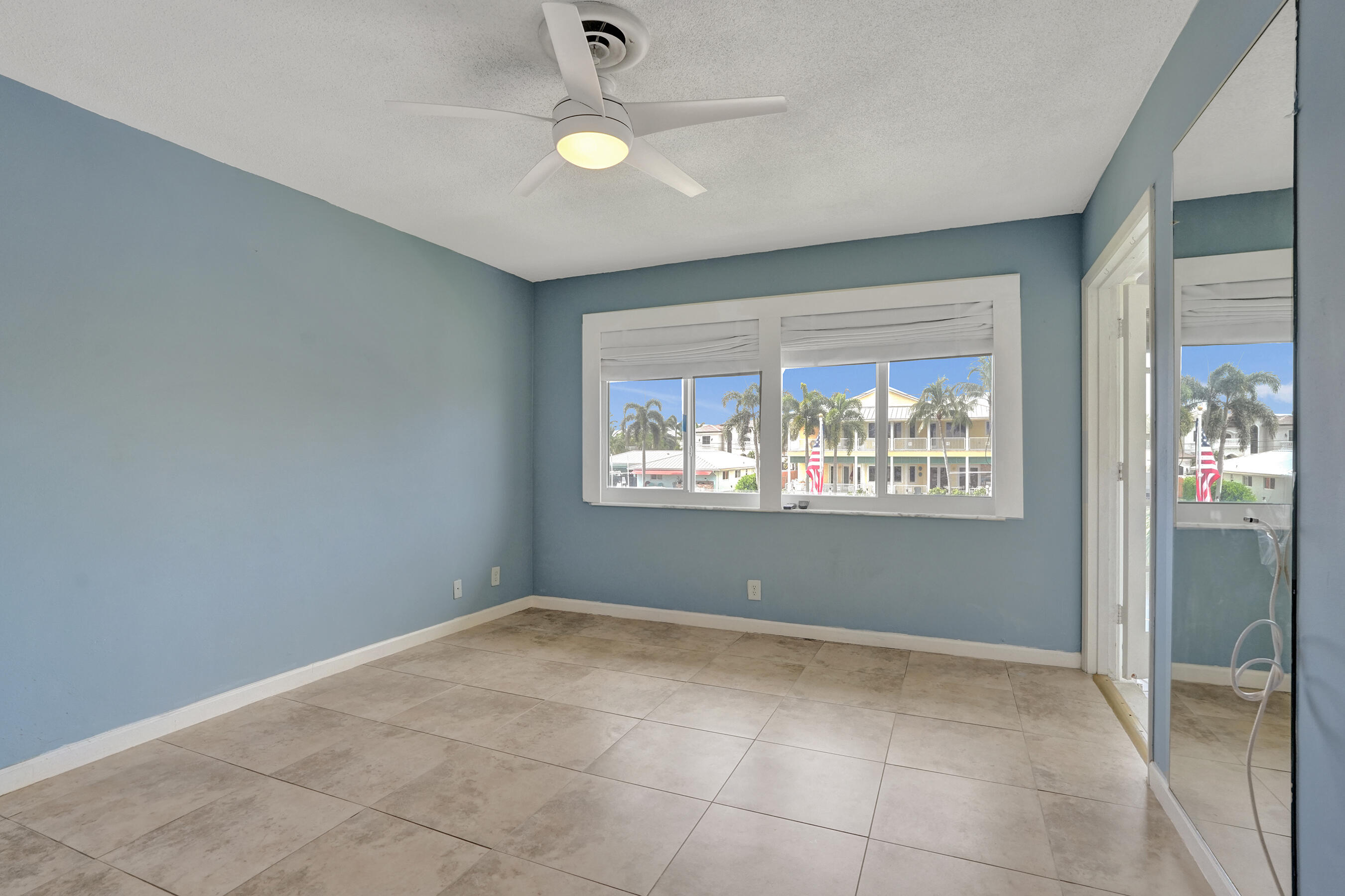 HIBISCUS TERRACE CONDO - Residential