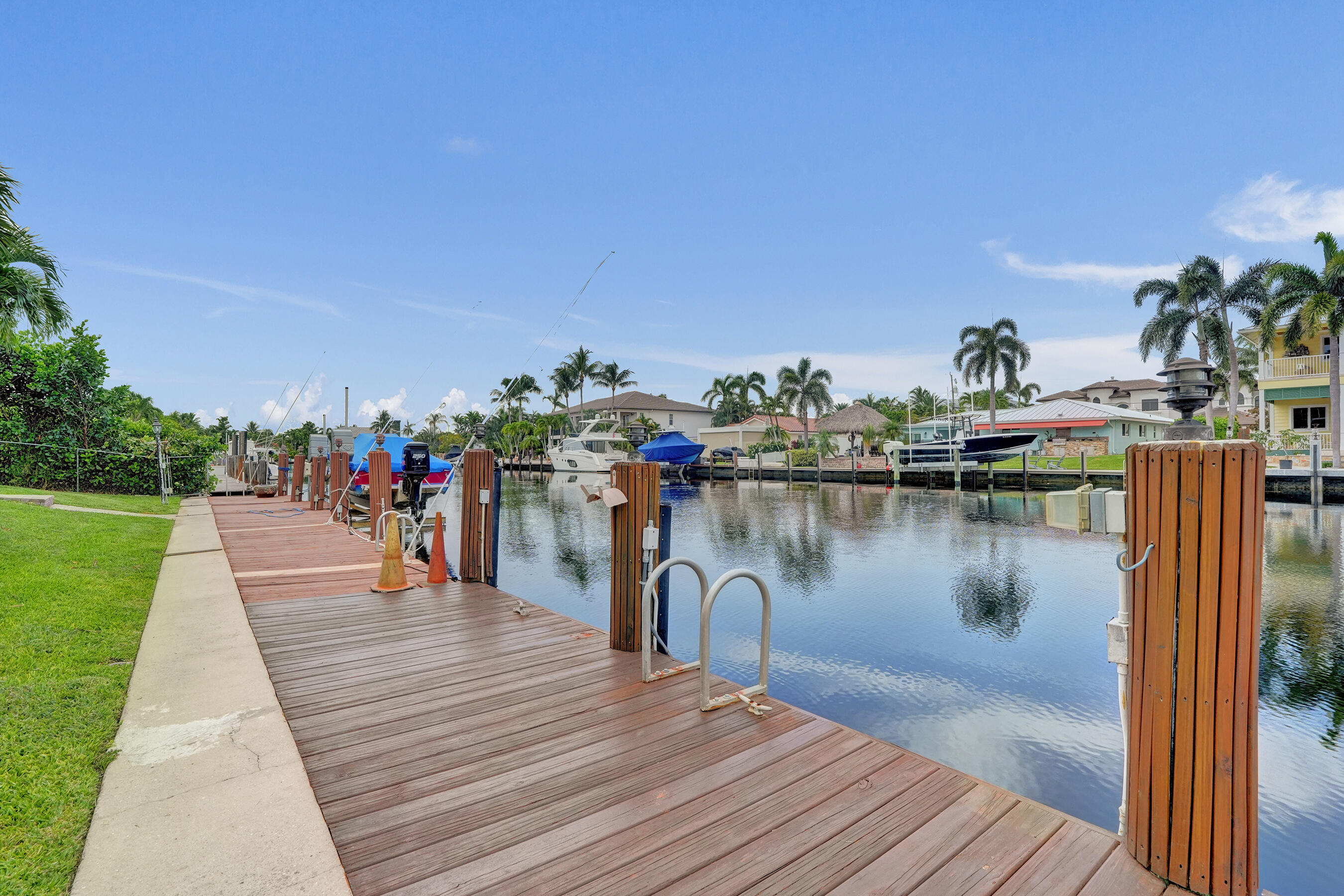 HIBISCUS TERRACE CONDO - Residential