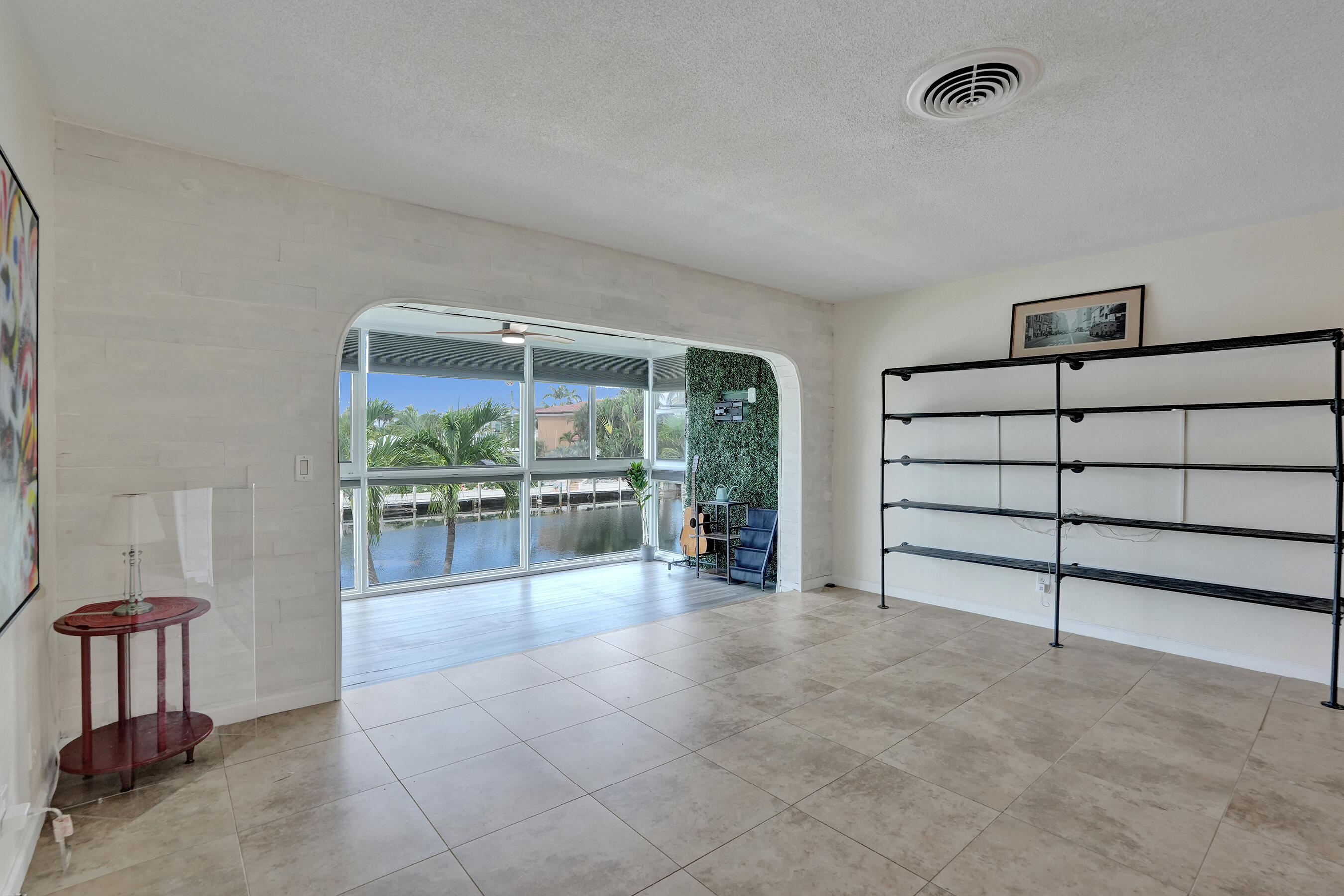 HIBISCUS TERRACE CONDO - Residential