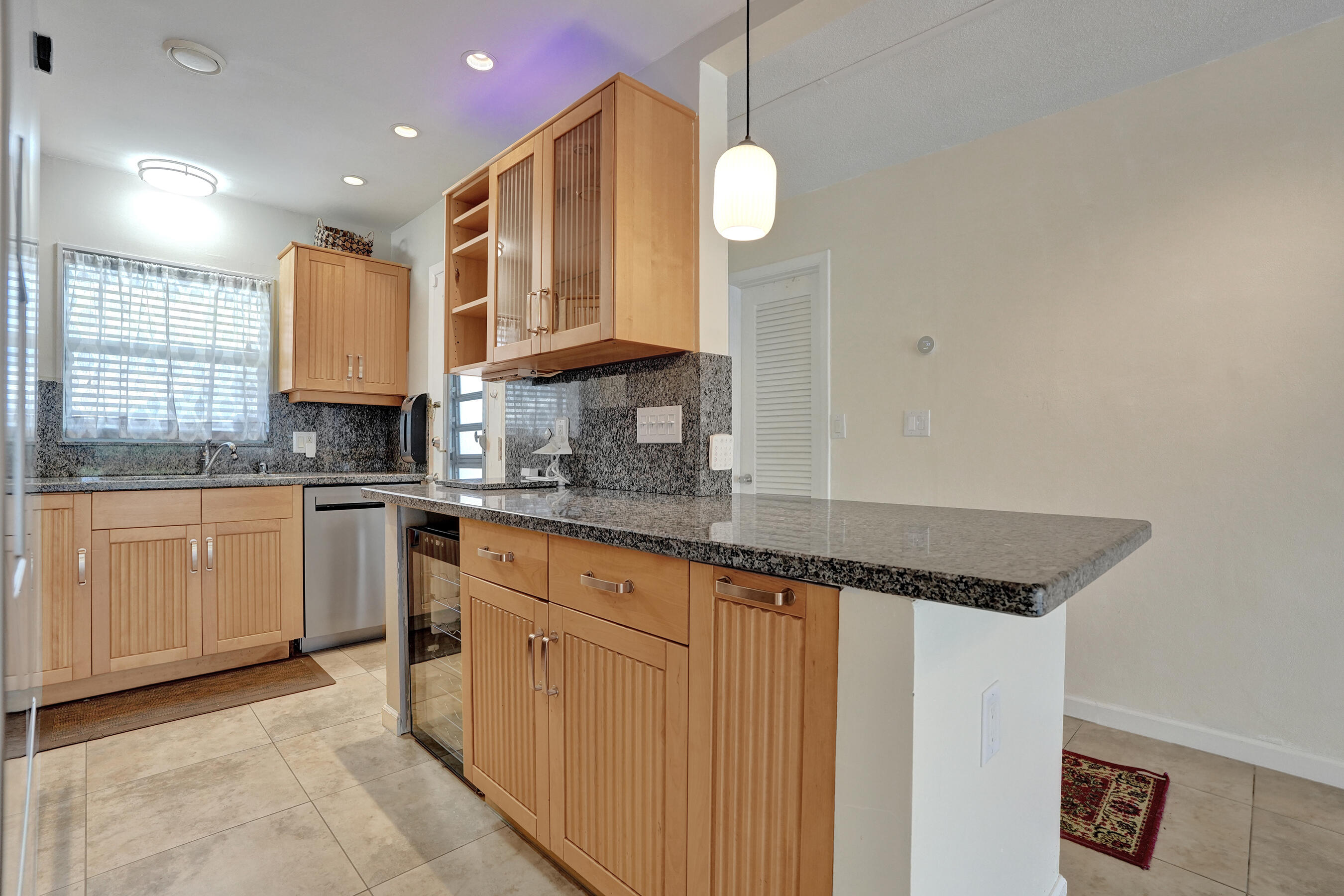 HIBISCUS TERRACE CONDO - Residential