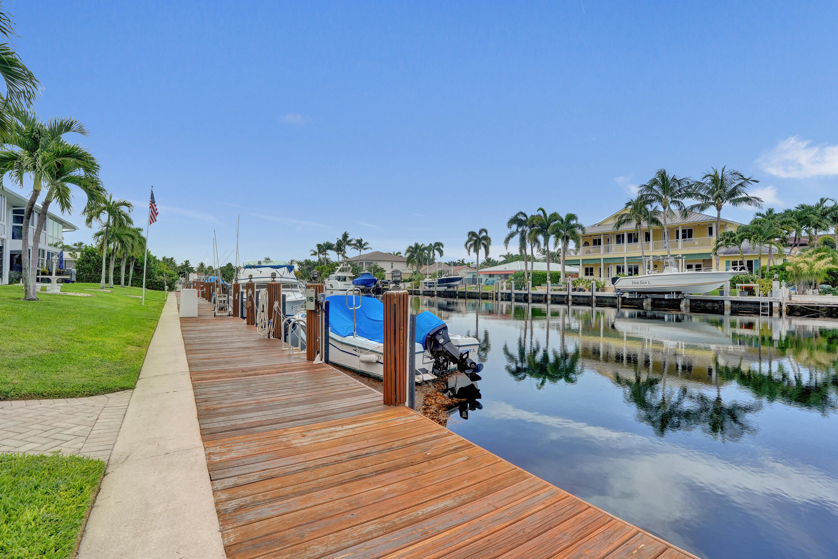 HIBISCUS TERRACE CONDO - Residential
