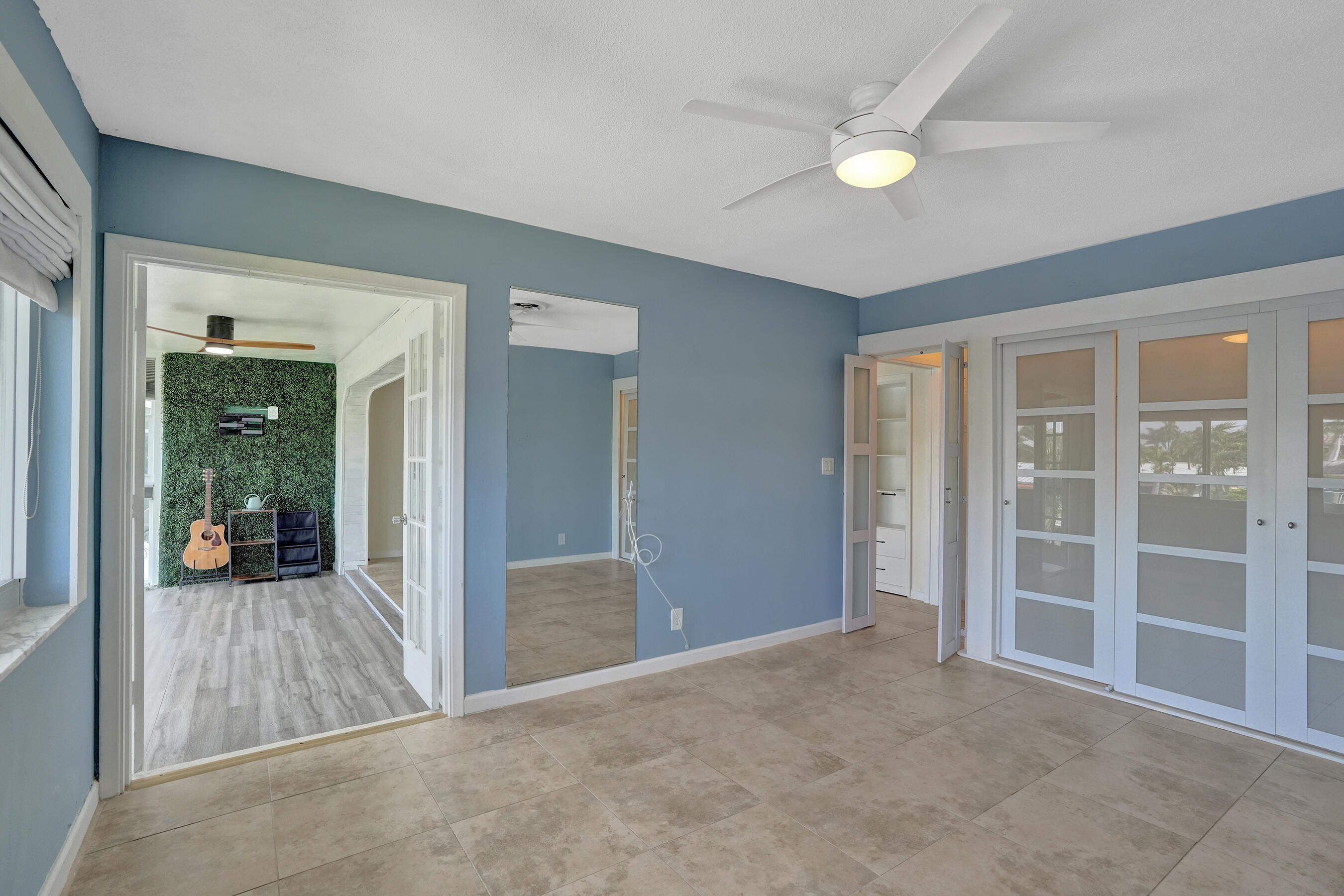 HIBISCUS TERRACE CONDO - Residential