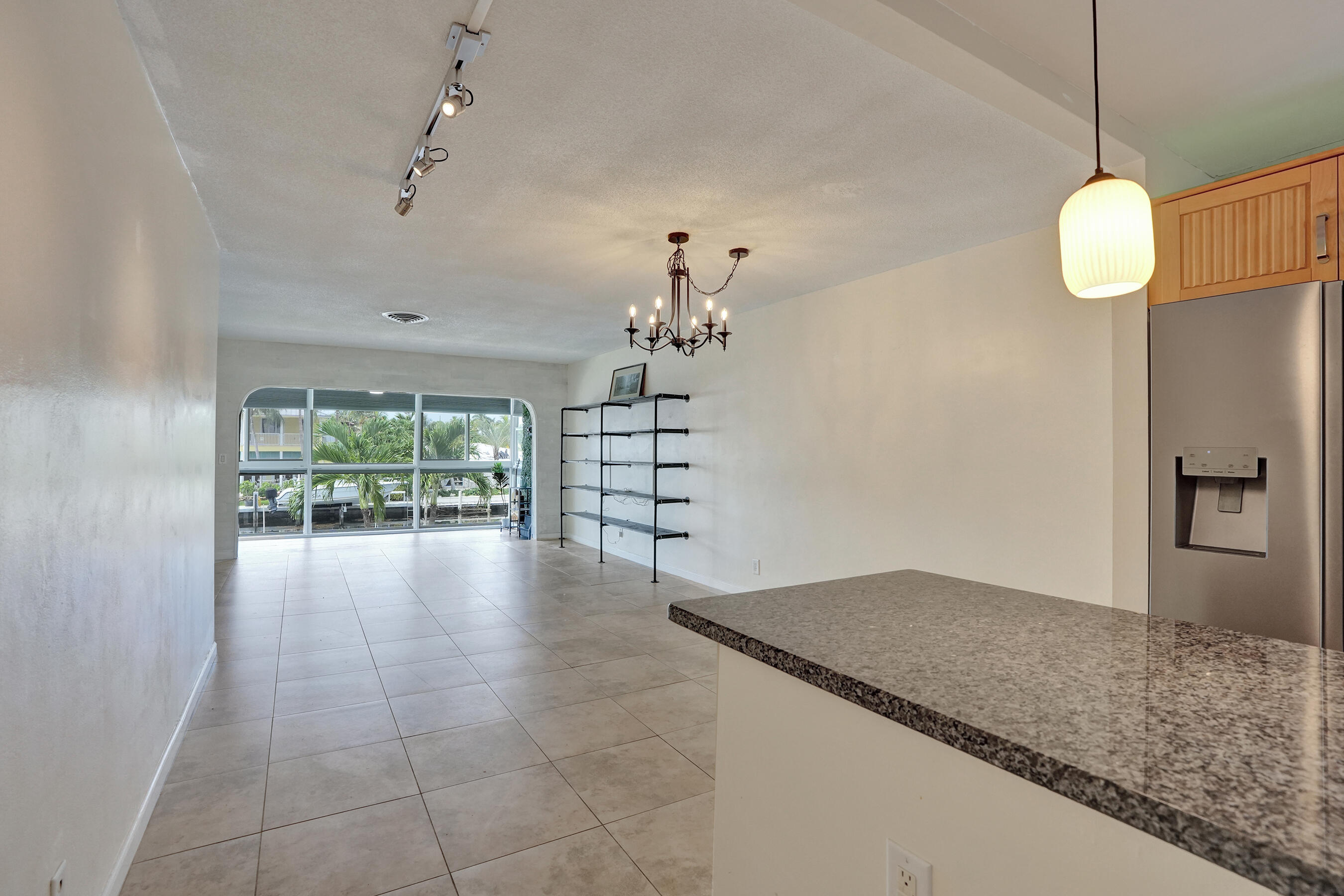 HIBISCUS TERRACE CONDO - Residential
