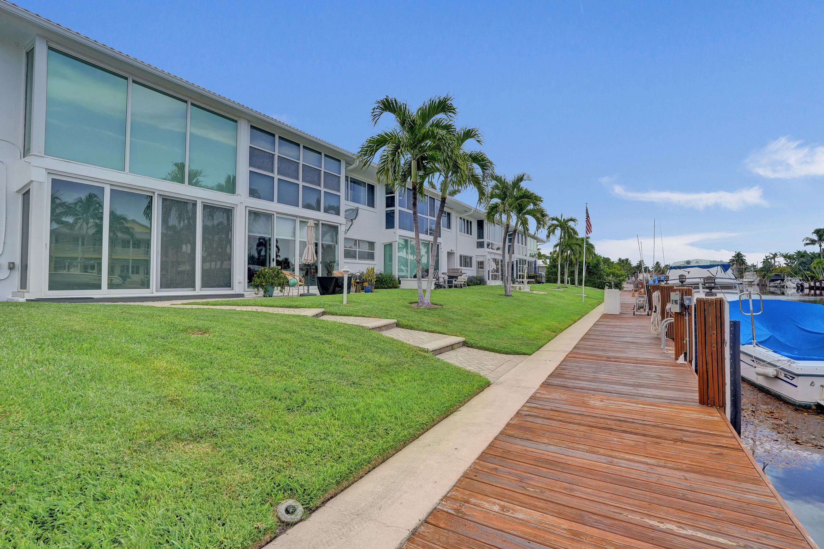 HIBISCUS TERRACE CONDO - Residential