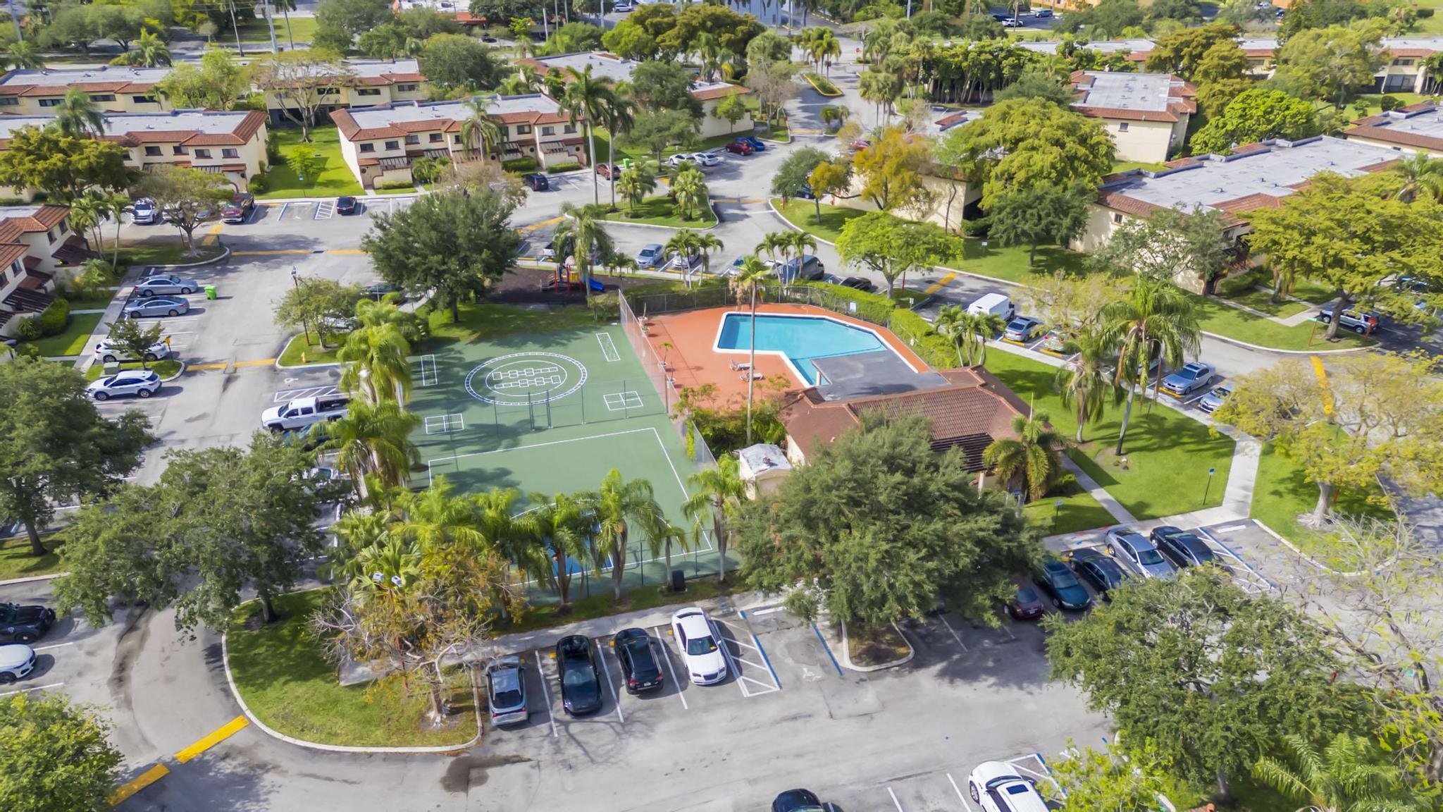 SPRINGTREE LAKES - Residential Lease