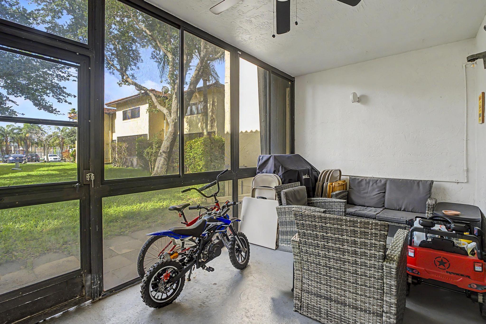 SPRINGTREE LAKES - Residential Lease