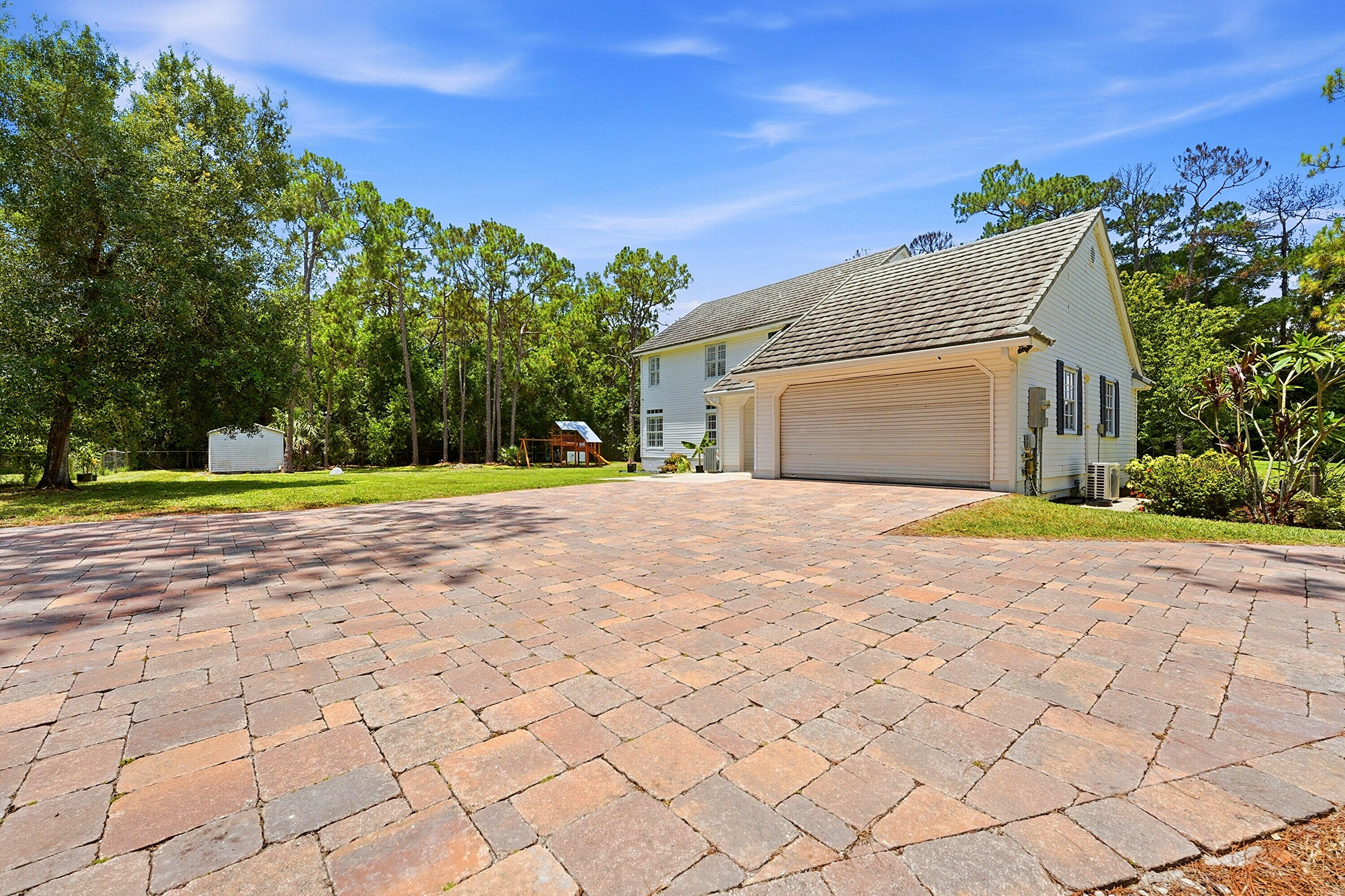 THE ACREAGE - Residential