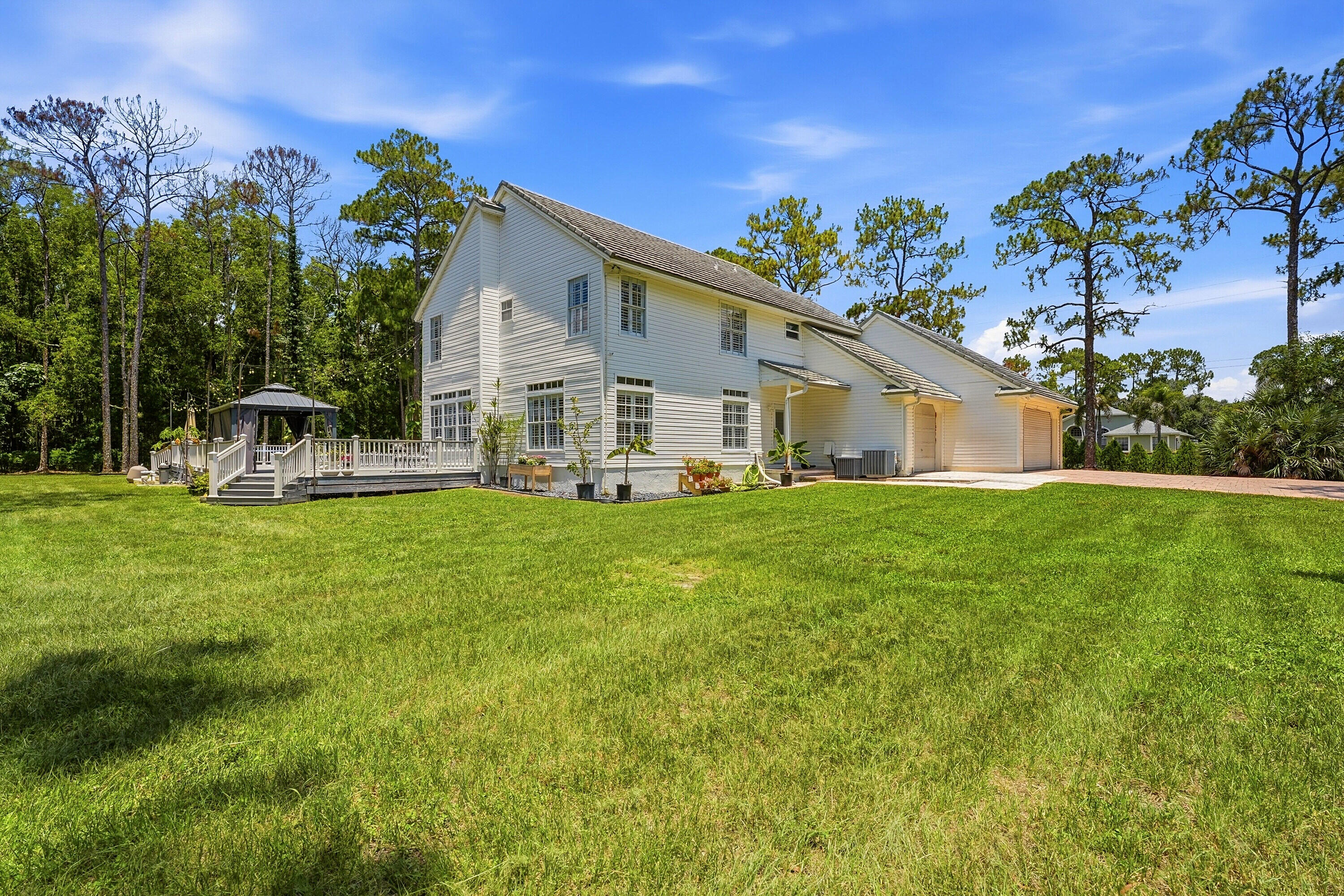 THE ACREAGE - Residential