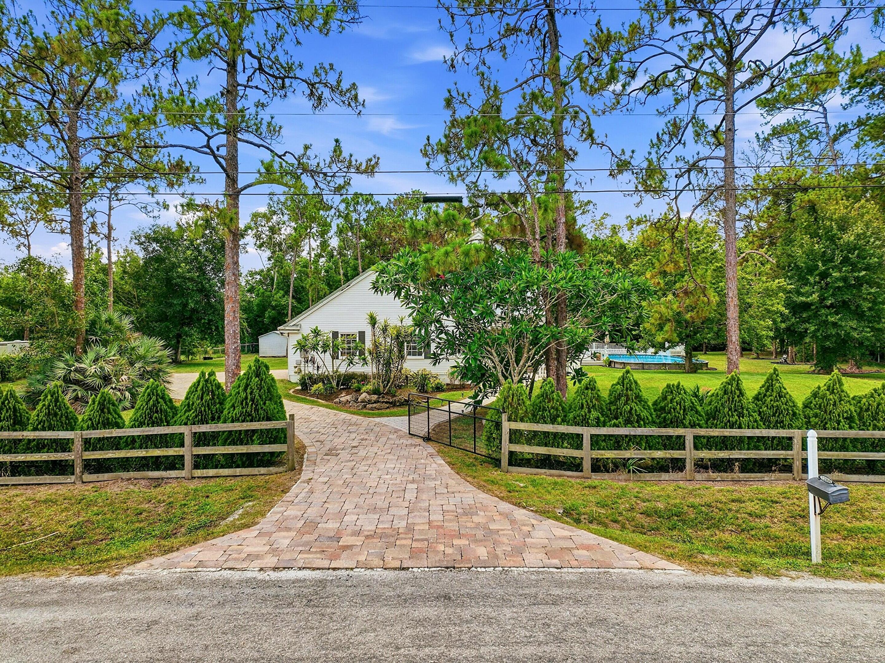 THE ACREAGE - Residential