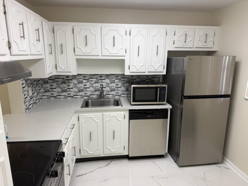 FOXWOOD HOLLOW AT CORAL SPRINGS - Residential Lease